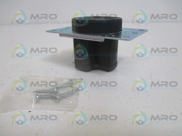 PASS & SEYMOUR 3802 POWER OUTLET 30A 125V NSMP
