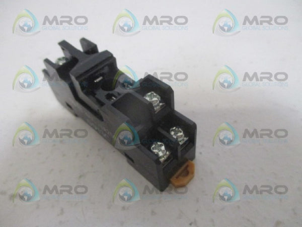 OMRON P2RF-05 RELAY SOCKET 10A/250V NSNP