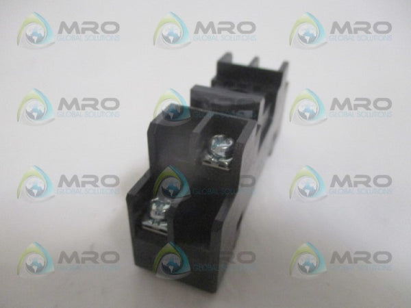 OMRON P2RF-05 RELAY SOCKET 10A/250V (AS PICTURED) NSNP