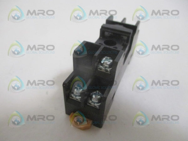 OMRON P2RF-05 RELAY SOCKET 10A/250V (AS PICTURED) NSNP