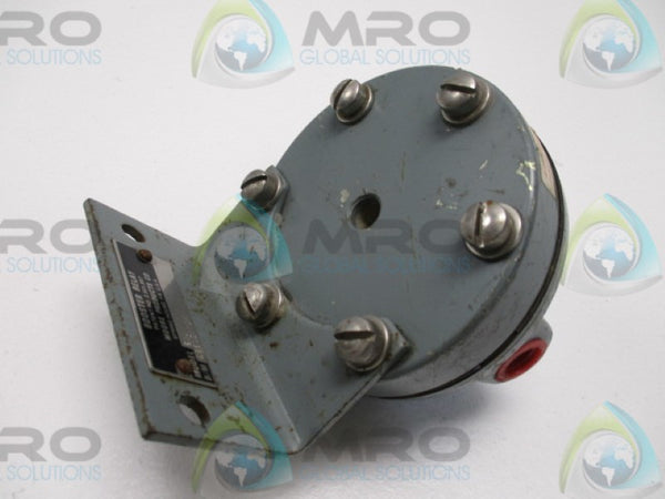 MOORE 61L 4850S13DF BOOSTER RELAY  UNMP