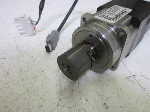 THOMAS MICRON 42-114332-8248 GEARHEAD W/ YASKAWA SGMAN-02BAF41 MOTOR UNMP