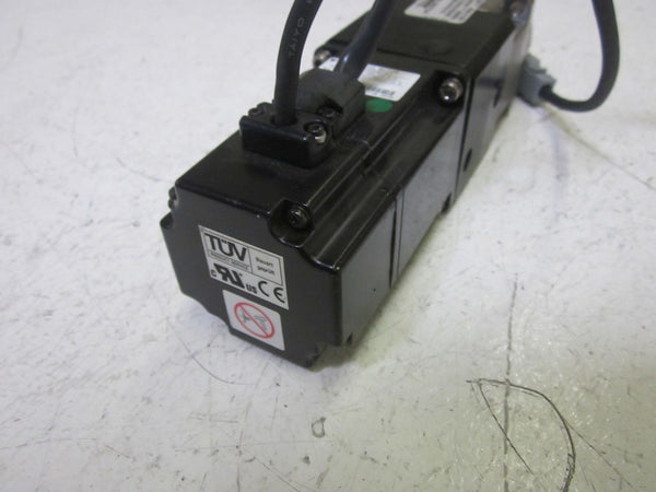 THOMAS MICRON 42-114332-8248 GEARHEAD W/ YASKAWA SGMAN-02BAF41 MOTOR UNMP