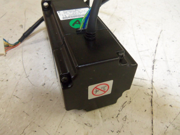 YASKAWA SGM-04A3S021 SERVO MOTOR NSNP