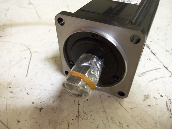 YASKAWA SGM-04A3S021 SERVO MOTOR NSNP
