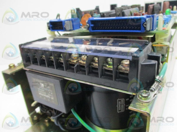 YASKAWA CACR-SR10SZ1SSY86 SERVO CONTROLLER UNMP