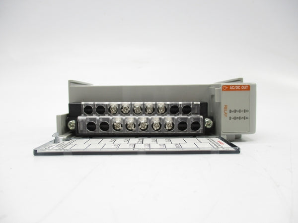 ALLEN BRADLEY 1769-OW8 SER. B F/W 3.1 5-265VAC NSMP