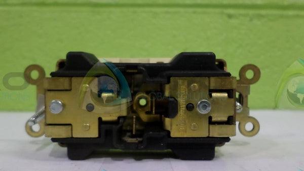 PASS & SEYMOUR 1HBH8 PLUGTAIL DUPLEX RECEPTACLE NSMP