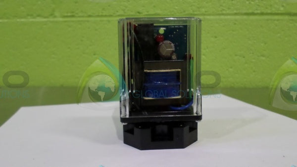 WARRICK CONTROLS 16MG1A0 W/ RB08-PC RELAY W/ RELAY SOCKET NSNP