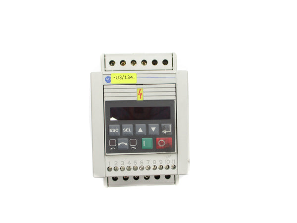 ALLEN BRADLEY 160-BA03NSF1 SER. C F/W 7.06 380-460V 2.8A UNMP