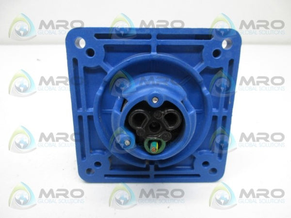 HUBBELL 320R6W SERVICE OUTLET RECEPTACLE UNMP