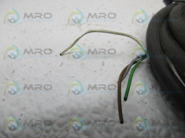 PEPPERL & FUCHS MLV40-54-G/40A/49/115 PHOTOELECTRIC SENSOR UNMP