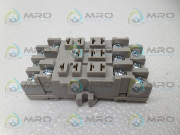 TYCO 27E893 RELAY SOCKET  UNMP