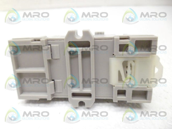 TYCO 27E893 RELAY SOCKET  UNMP