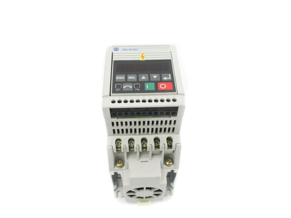 ALLEN BRADLEY 160-BA04NPS1P1 SER. B F/W 5.01 380-460V 4.6A NSNP