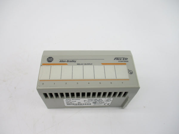ALLEN BRADLEY 1794-OW8 SER. A 125/240VAC 15A NSMP
