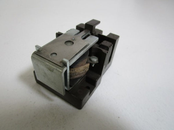 CUTLER-HAMMER RELAY 120V 9575H2632A UNMP