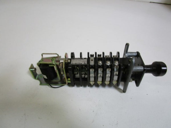GENERAL ELECTRIC AUXILIARY RELAY 12HEA61A303X2 (MISSING COVER)   NSNP