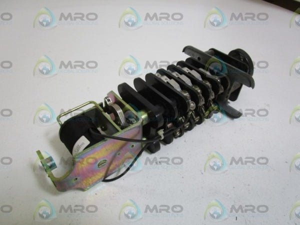 GENERAL ELECTRIC AUXILIARY RELAY 12HEA61A303X2 (MISSING COVER)   NSNP