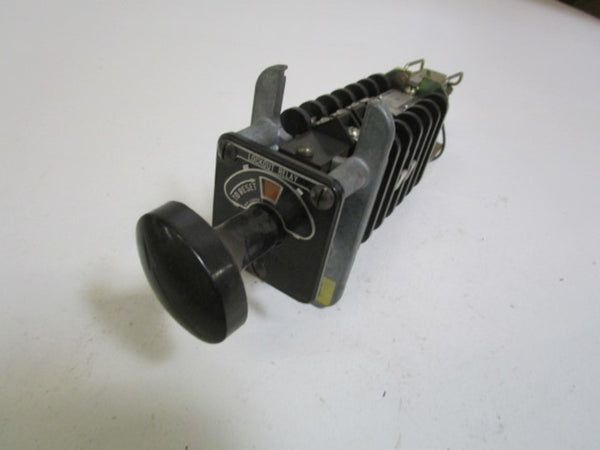 GENERAL ELECTRIC AUXILIARY RELAY 12HEA61A303X2 (MISSING COVER)   NSNP