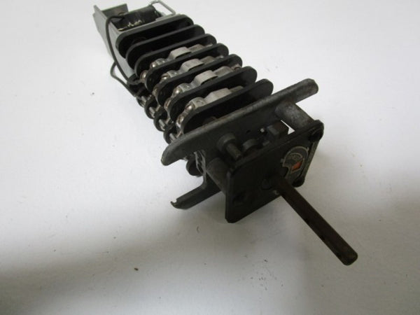 GENERAL ELECTRIC AUXILIARY RELAY 12HEA61A213 (WITHOUT HANDLE)  UNMP