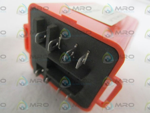 EAGLE SIGNAL 120V ON DELAY RELAY 80E2A6 NSNP