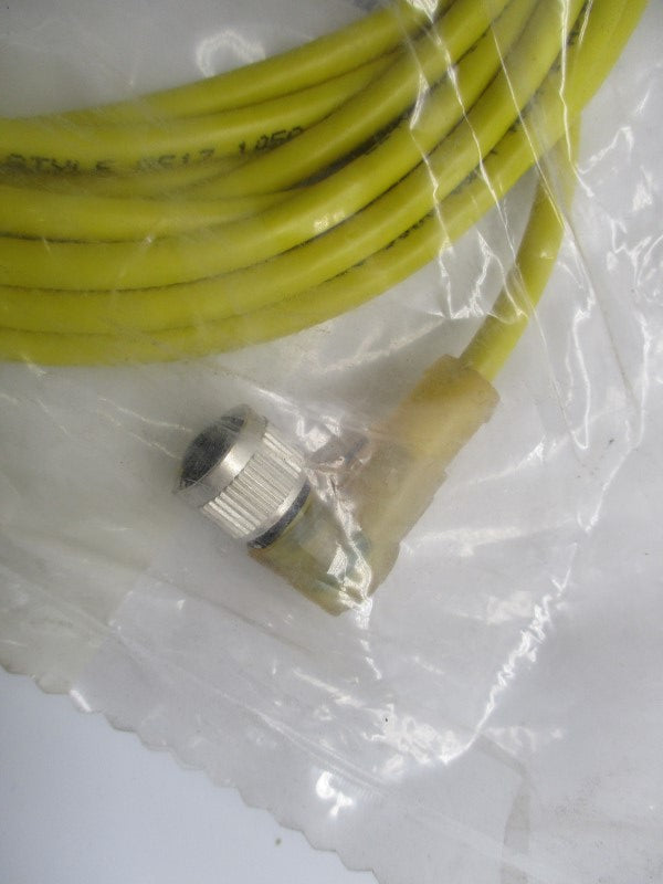 PEPPERL+FUCHS V1-W-E0-YE5M-PVC NSMP
