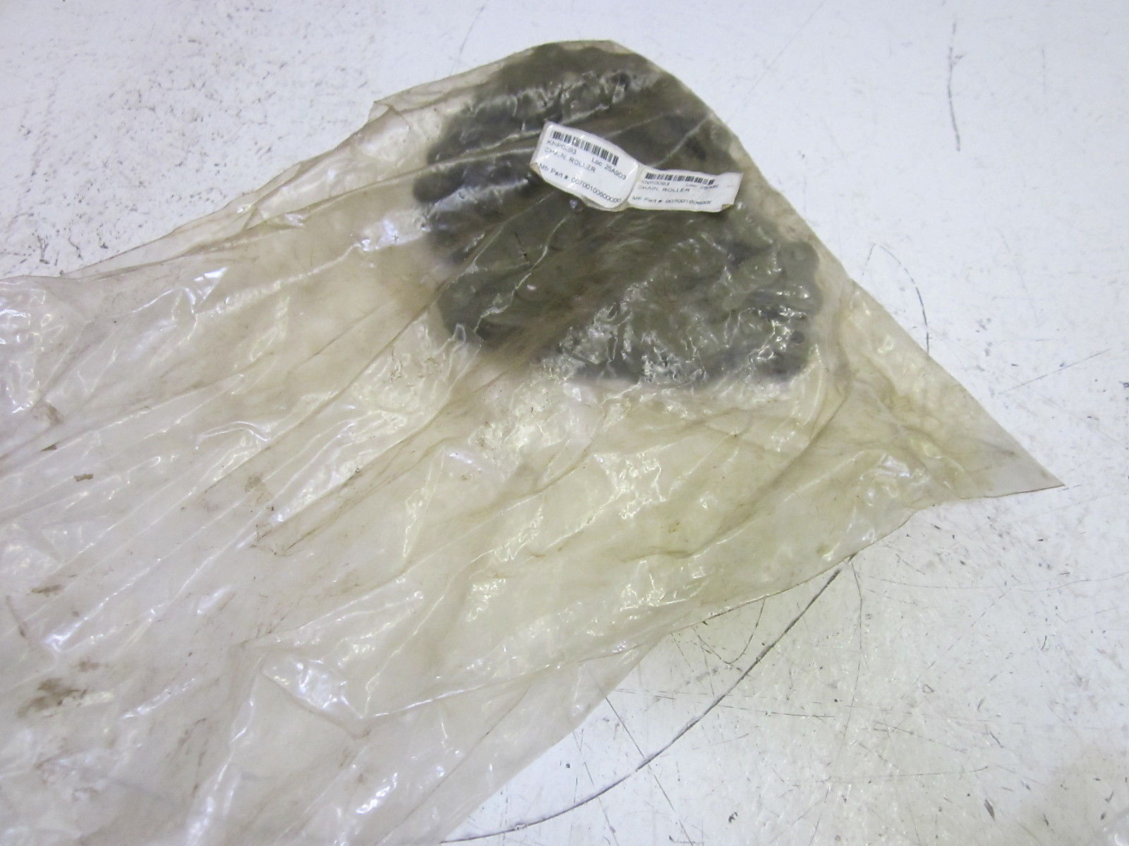 INDUSTRIAL MRO 00700100600000 ROLLER CHAIN * NEW IN FACTORY BAG *
