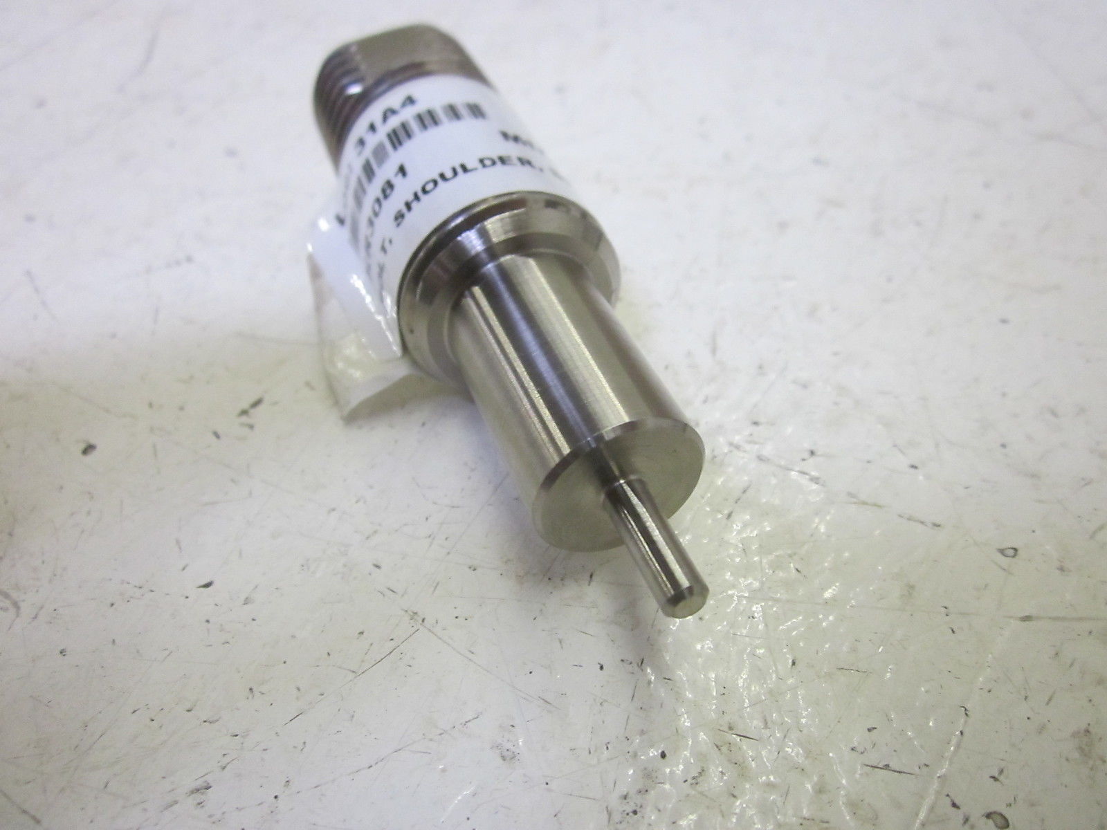 0901116118 SHOULDER BOLT  NSNP