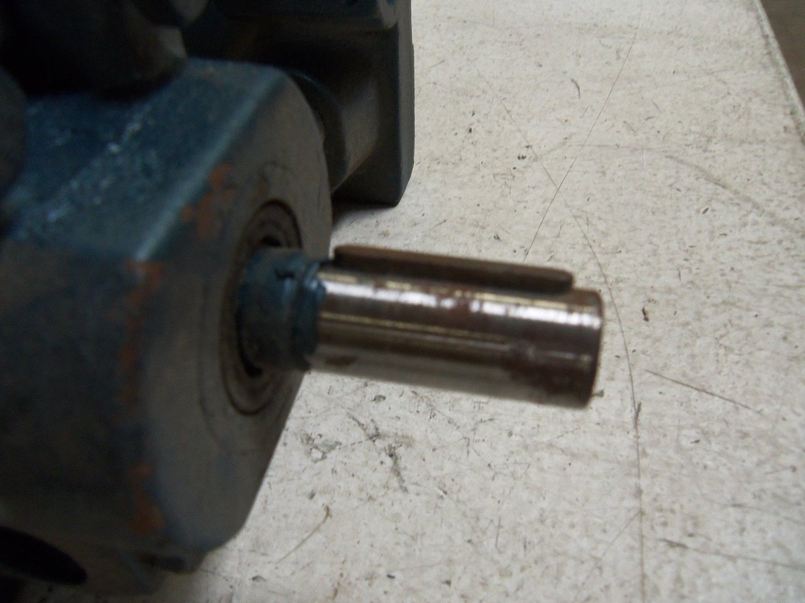 104-586-510 GEAR DRIVE UNMP