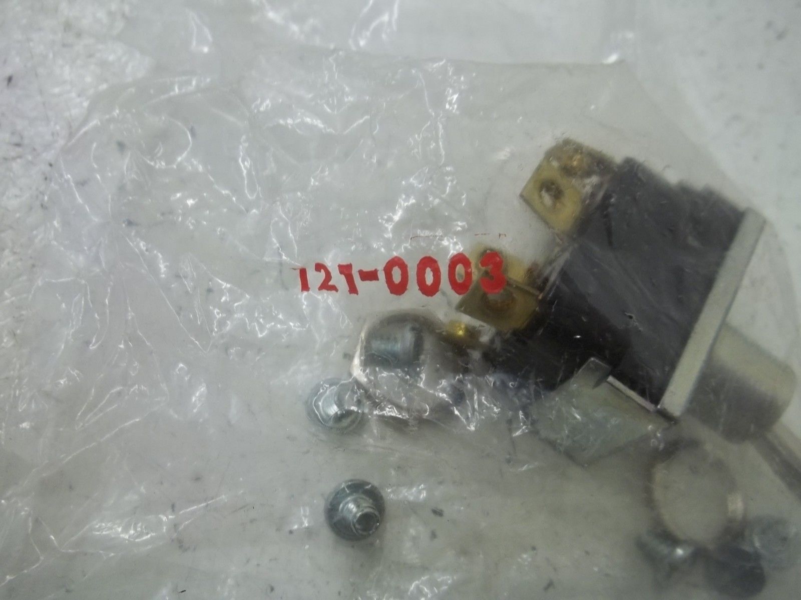 121-0003 TOGGLE SWITCH NSMP