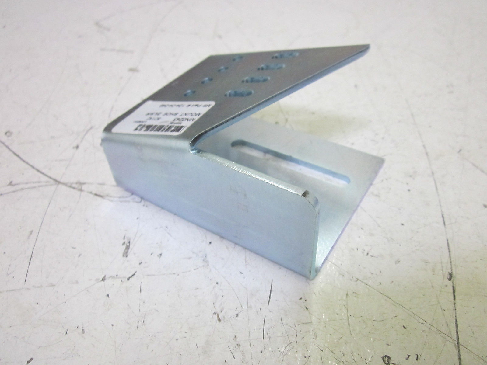124-04-046 MOUNT, SHOE 2/LS/R  NSNP