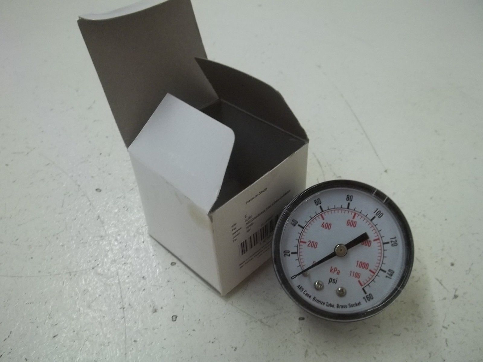 GRAINGER 4FMC7 PRESSURE GAUGE 0-160 PSI 0-1100 KPA NSMP