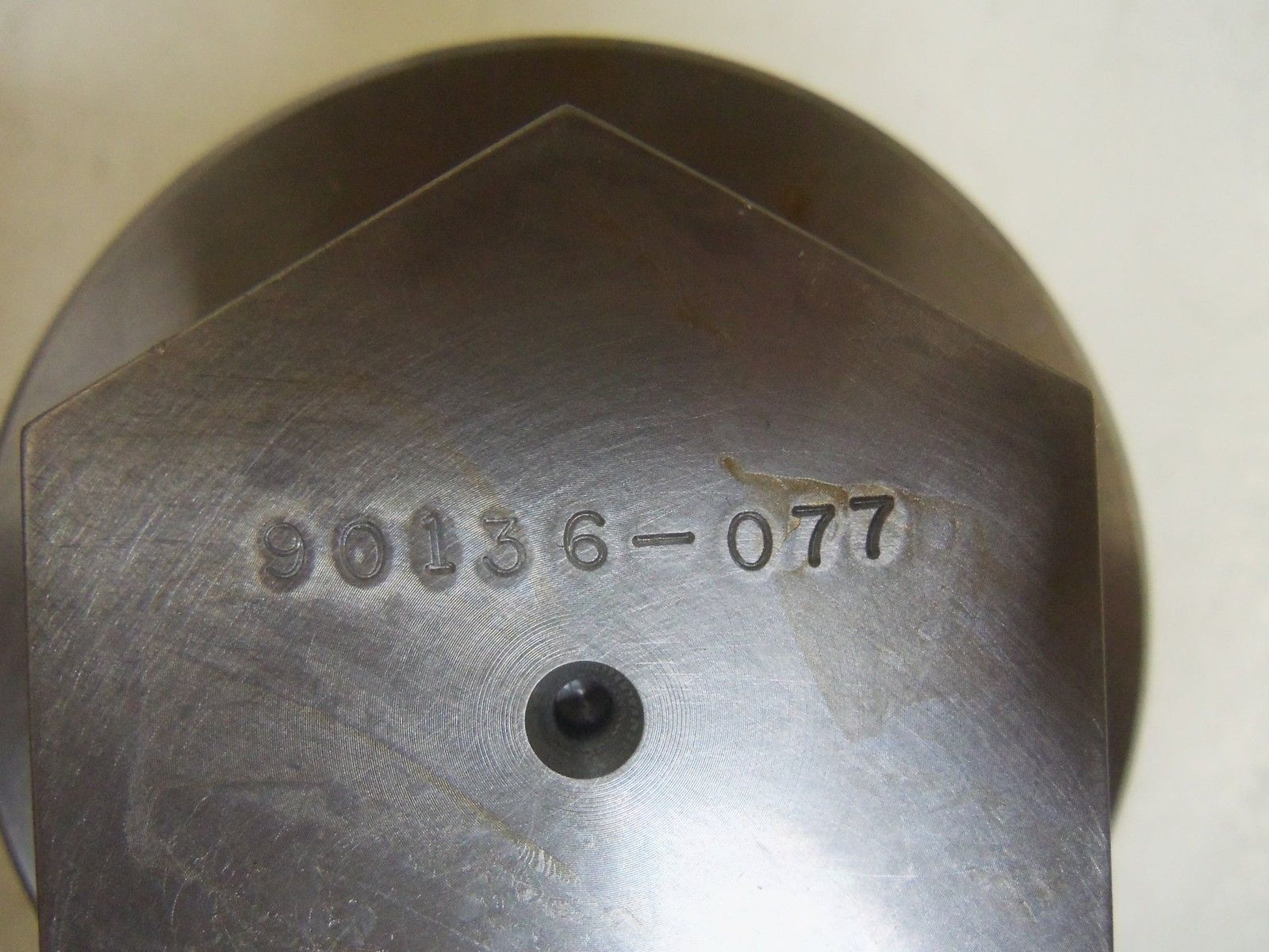 INDUSTRIAL MRO PART # 90136-077 *NEW NO BOX*