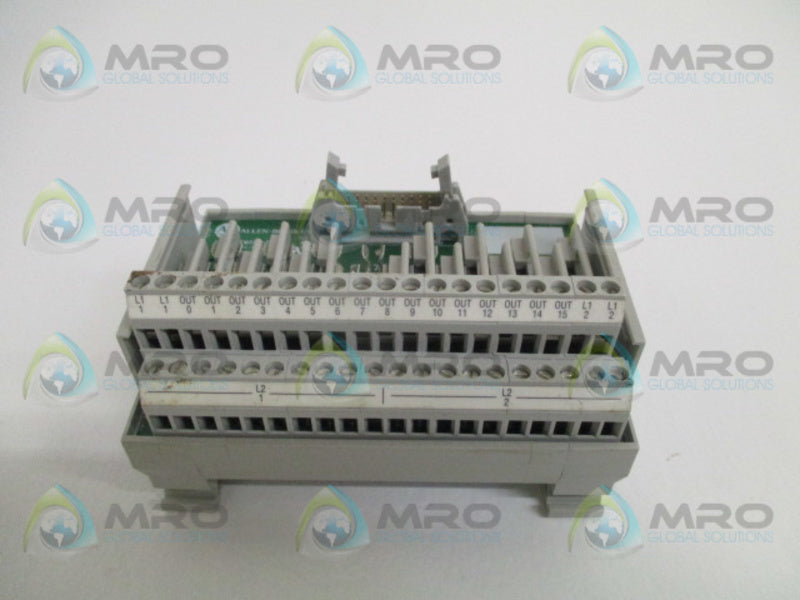 ALLEN BRADLEY 1492-IFM20F-F-2 SER. A INTERFACE MODULE  UNMP