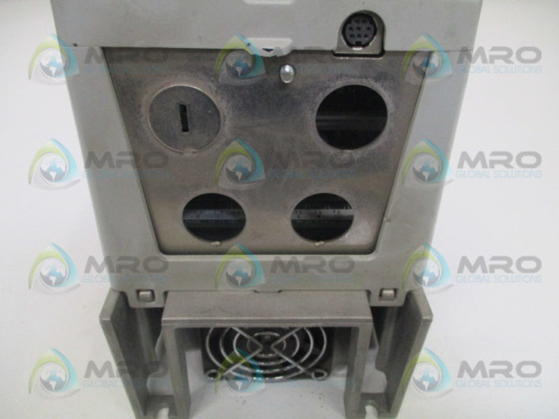 ALLEN BRADLEY POWERFLEX 70 20AD2P1A1AYNNNNN SER. A F/W 1.011 DRIVE UNMP