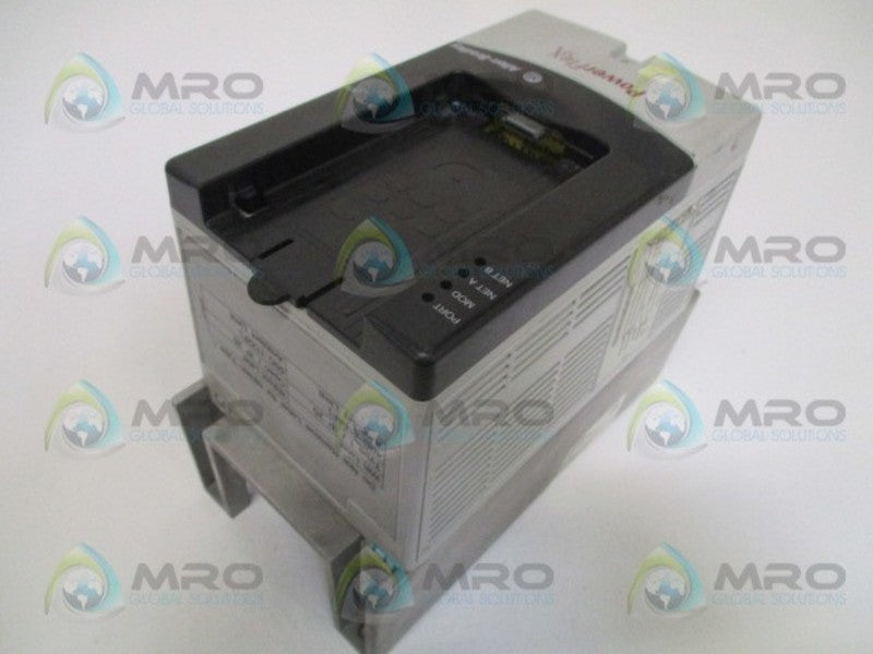 ALLEN BRADLEY POWERFLEX 70 20AD2P1A1AYNNNNN SER. A F/W 1.011 DRIVE UNMP