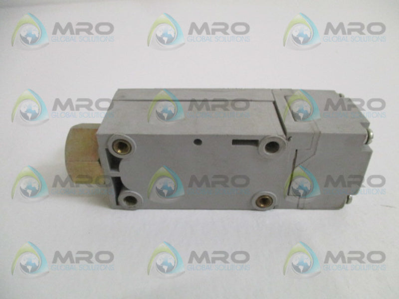 INDUSTRIAL SPARE PART 802PR-LBAJ1 SER. D PROXIMITY LIMIT SWITCH UNMP