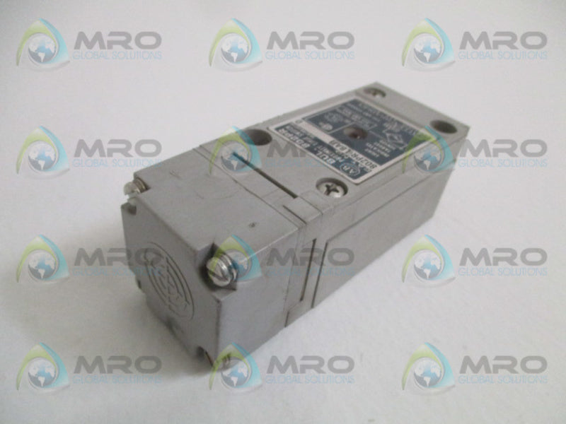 INDUSTRIAL SPARE PART 802PR-LBAJ1 SER. D PROXIMITY LIMIT SWITCH UNMP