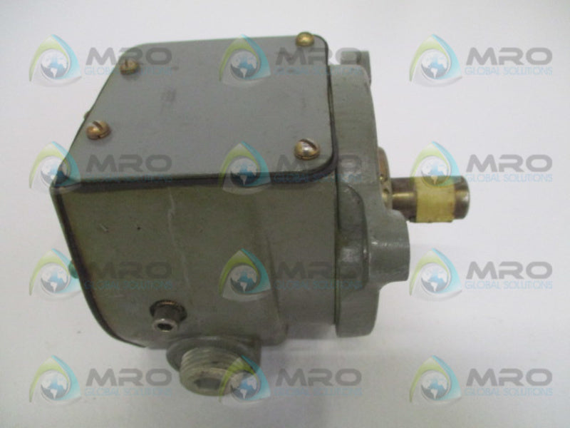 ALLEN BRADLEY 808-D2 SER. E SPEED SWITCH 150-900 RPM NSNP