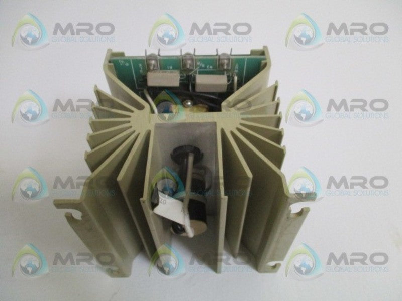 BARBER-COLMAN CB11-01240-031-1-00 SOLID STATE CONTACTOR 240V UNMP