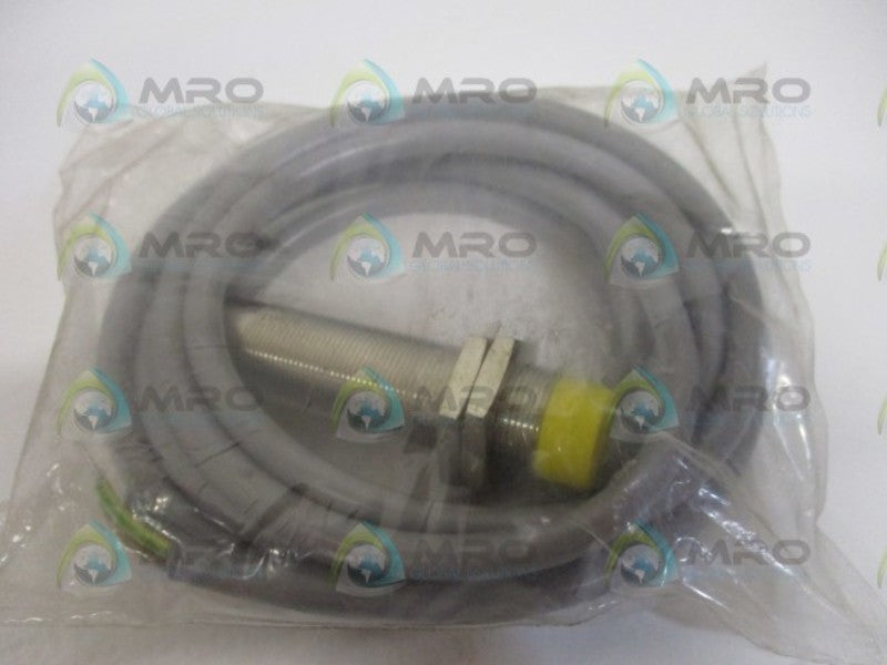 BAUMER IFRM18A1101/L INDUCTIVE PROXIMITY SENSOR NSMP