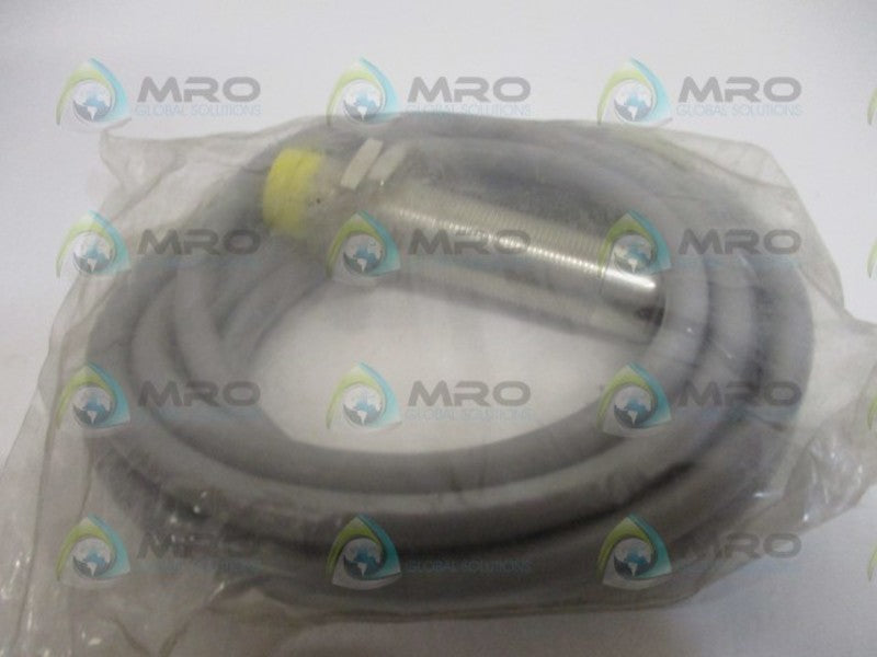 BAUMER IFRM18A1101/L INDUCTIVE PROXIMITY SENSOR NSMP