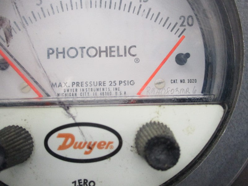 DWYER 3020 25PSI 0-20"H2O (AS PICTURED) UNMP
