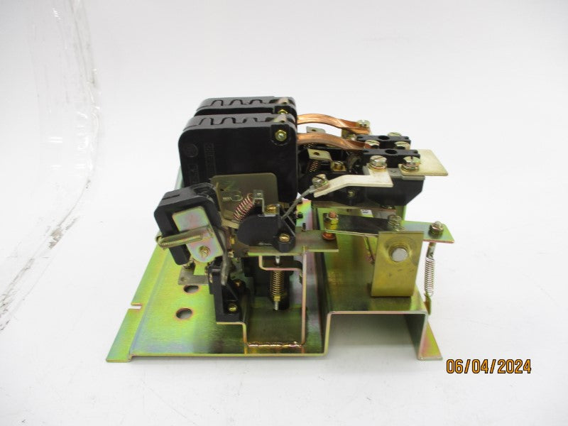PARTS SUPER CENTER IC2812B107DA2 250V 100A NSNP