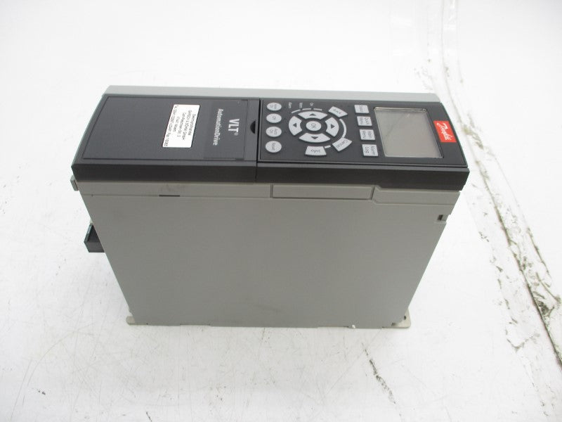 DANFOSS FC-302P3K0T5E20H1XGXXXXSXXXXAXBXCXXXXDX 500V 5.7A NSMP
