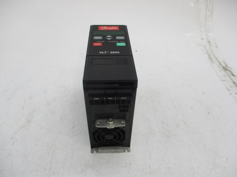 DANFOSS 195N1039 VLT2815PT4B20STR1DBF00A00C0 300V 3.7A NSMP