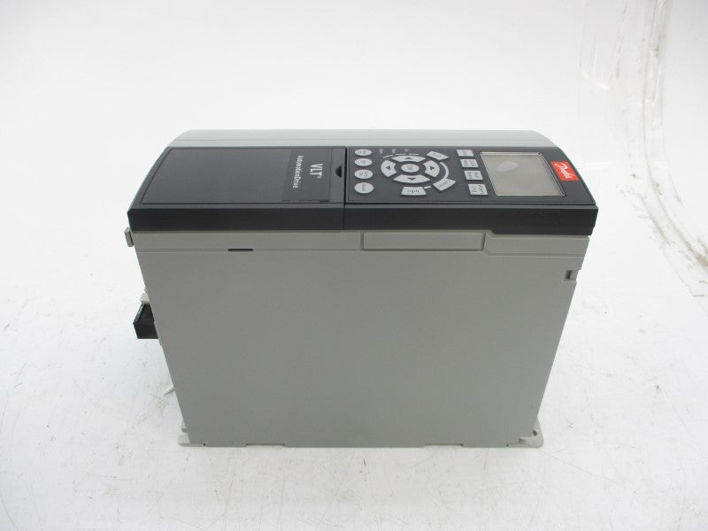 DANFOSS 131B0051 FC-302P5K5T5E20H1BXXXXSXXXXAXBXCXXXXDX 380-500V 11.7/9.9A NSMP