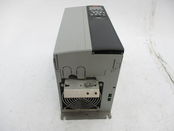 DANFOSS 131B9826 FC-302P11KT5E20H1XGXXXXSXXXXAXBXCXXXXDX 380-500V 22/19A UNMP