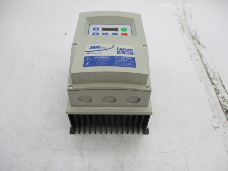 LENZE ESV222N04TXC 400/480V 6.1/5.4A NSMP
